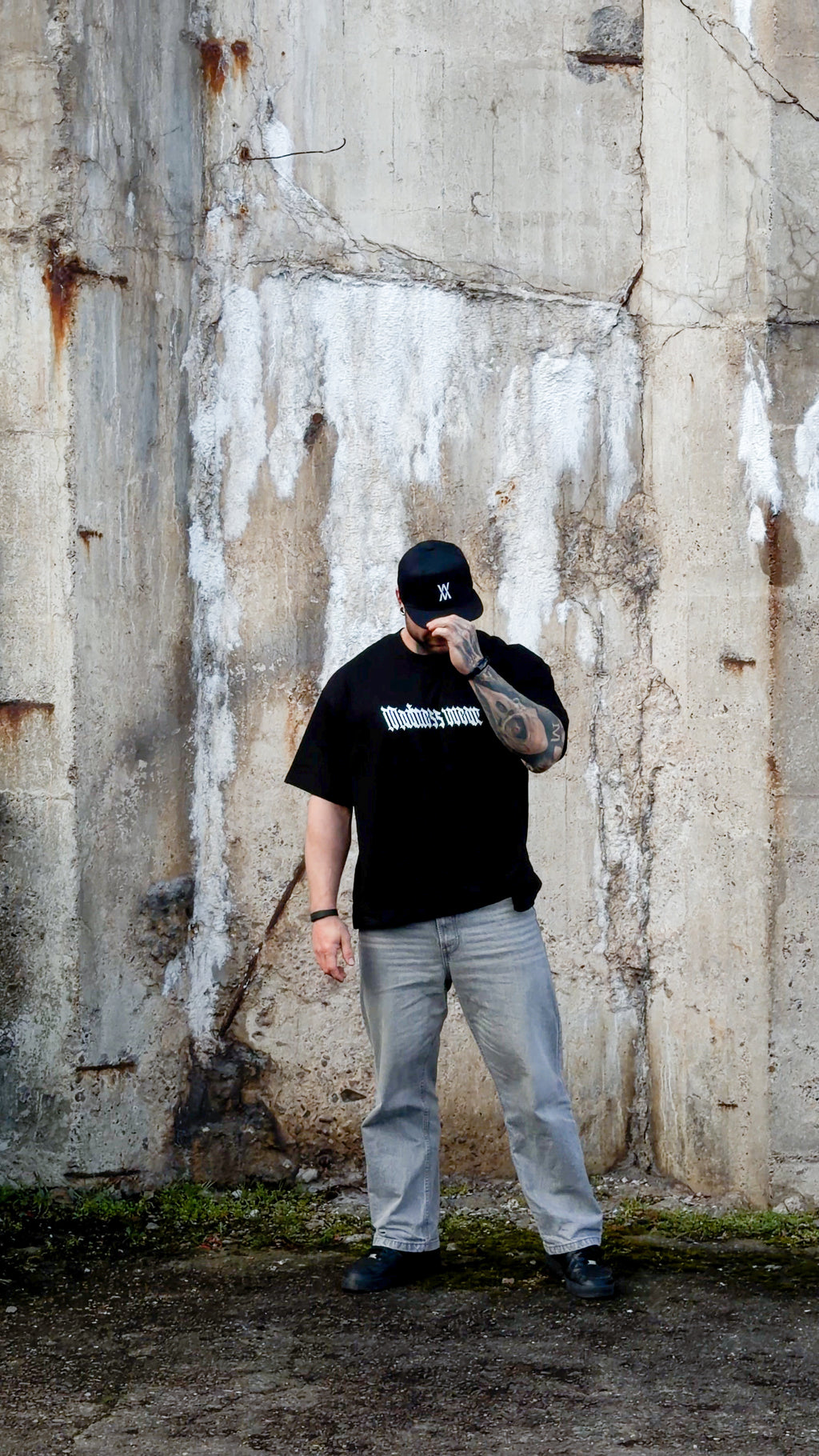 MADNESS BASIC TSHIRT