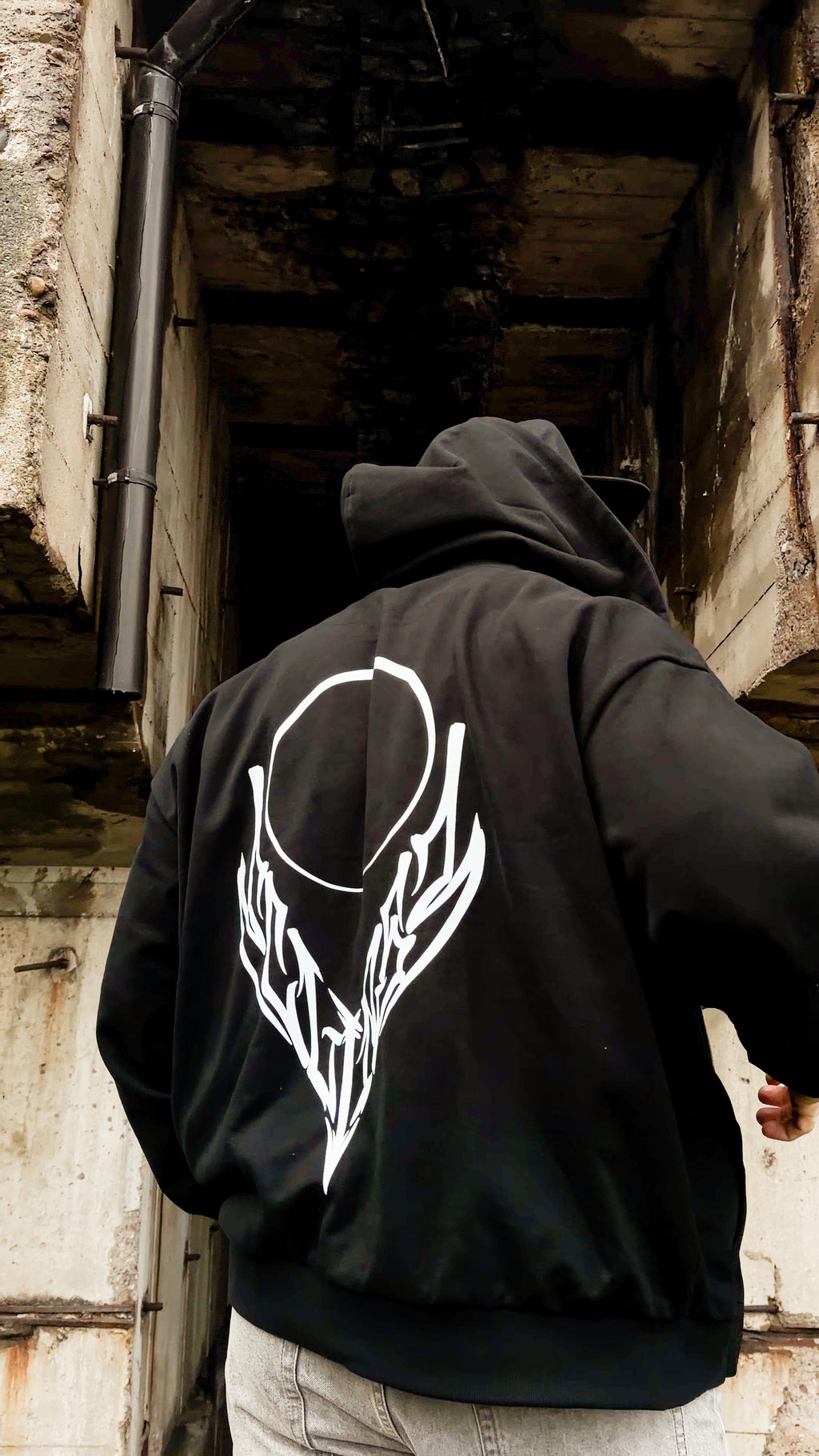 ECLIPSE HEAVY ZIP HOODIE