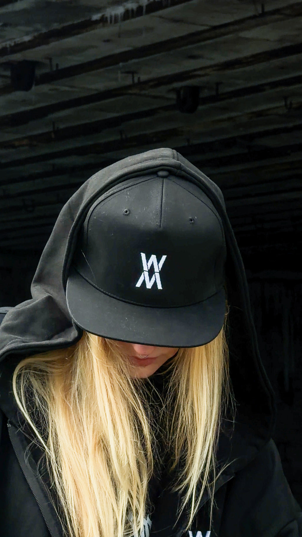ECLIPSE SNAPBACK